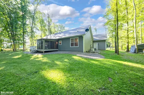 17217 Bordman, Allenton, MI 48002 photo 11