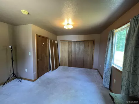 Bedroom - 214 Hickory, Munising, MI 49862 photo 3 of 5