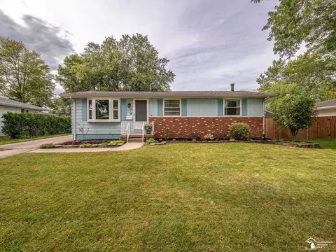 Exterior - 255 Crampton, Monroe, MI 48162 photo 3 of 14