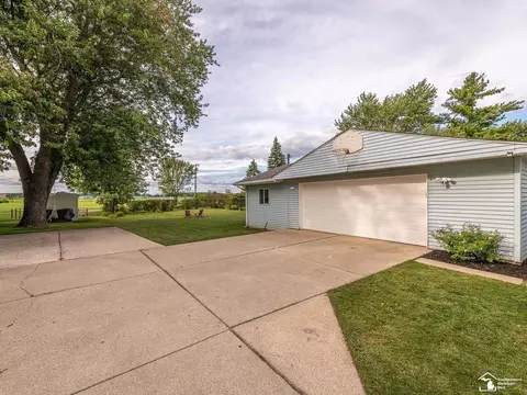 Exterior - 255 Crampton, Monroe, MI 48162 photo 12 of 14