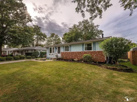 Exterior - 255 Crampton, Monroe, MI 48162 photo 4 of 14