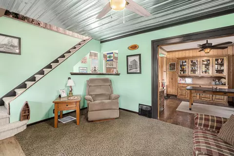 1017 Perry, Flint, MI 48504 photo 5