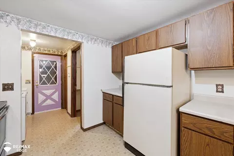 Entry Way - 6426 Bonnie, Flushing, MI 48433 photo 2 of 2