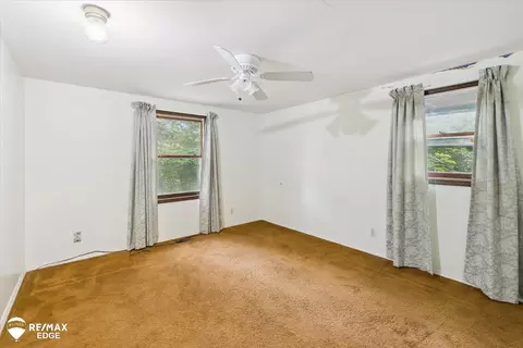 Bedroom - 6426 Bonnie, Flushing, MI 48433 photo 3 of 5