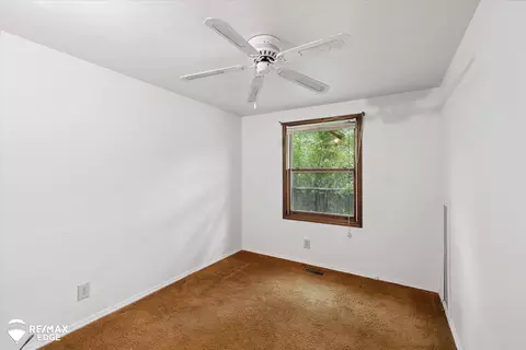 Bedroom - 6426 Bonnie, Flushing, MI 48433 photo 5 of 5
