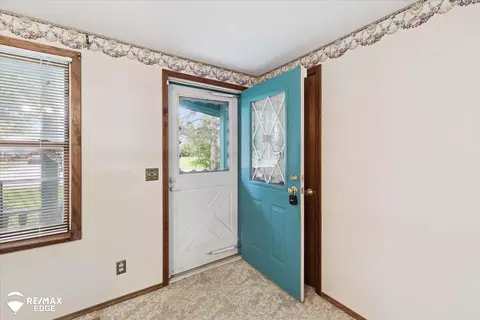 Entry Way - 6426 Bonnie, Flushing, MI 48433 photo 1 of 2