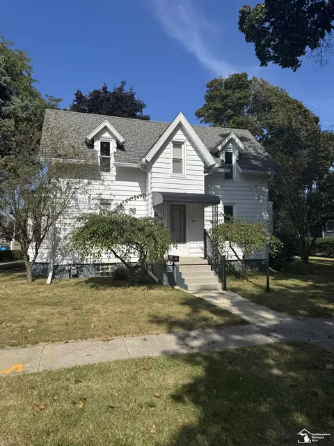 403 E 2nd, Monroe, MI 48161