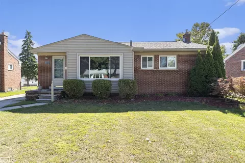 1316 Marc, Clawson, MI 48017