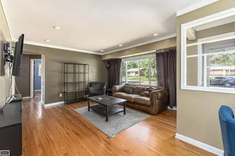 Living - 1316 Marc, Clawson, MI 48017 photo 2 of 2