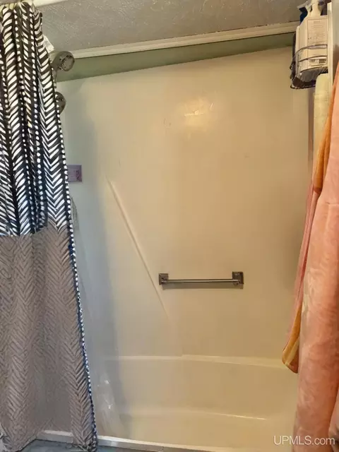 Bath - n1736 Spring Street, Vulcan, MI 49892 photo 1 of 3