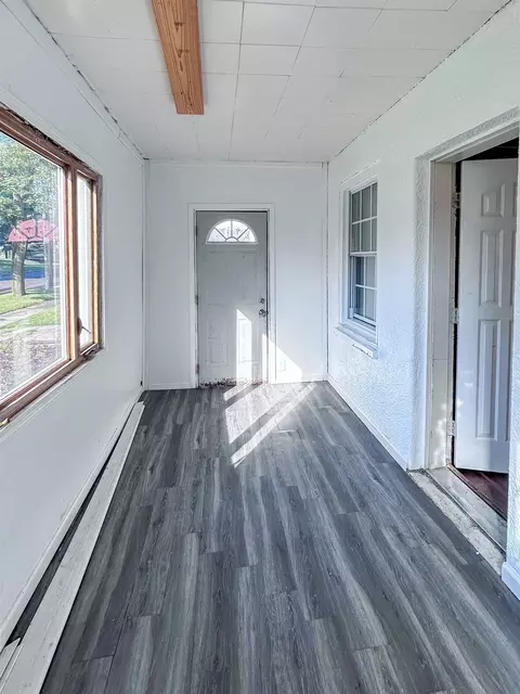 Exterior - 854 Perry, Flint, MI 48504 photo 2 of 4