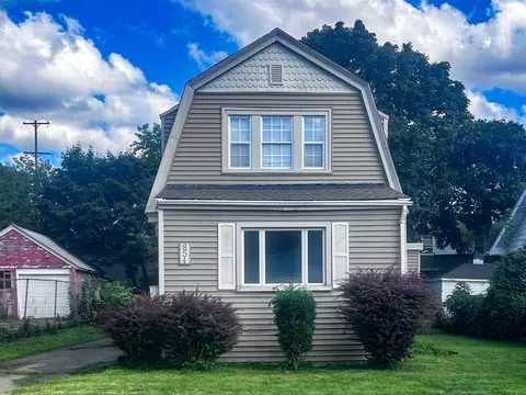 854 Perry, Flint, MI 48504