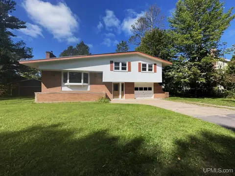 149 N Spruce, Gwinn, MI 49841