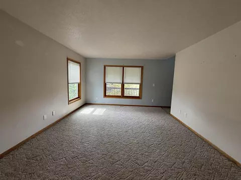 Living - 6464 E 100th, Newaygo, MI 49337 photo 4 of 5