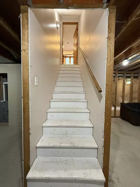 Entry Way - 6464 E 100th, Newaygo, MI 49337 photo 5 of 5