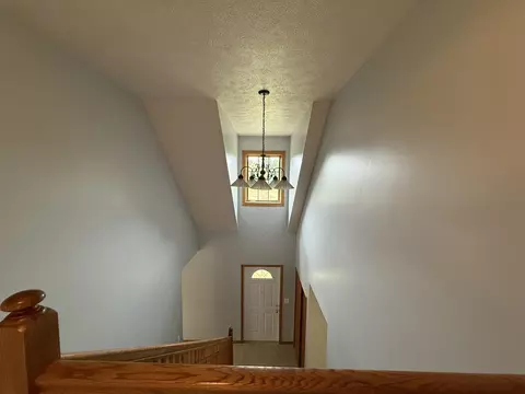 Entry Way - 6464 E 100th, Newaygo, MI 49337 photo 2 of 5