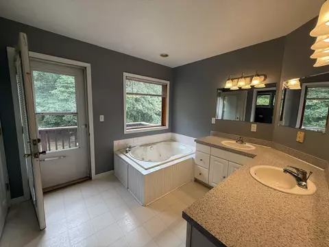 Bath - 6464 E 100th, Newaygo, MI 49337 photo 2 of 8