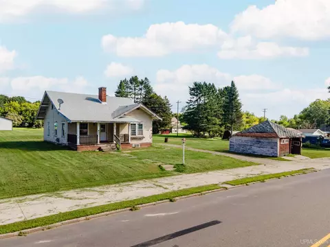 127 Main, Gaastra, MI 49927