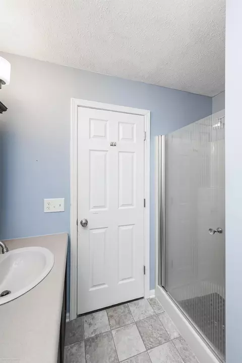 21700 Brookside N #33, Macomb, MI 48044 photo 22