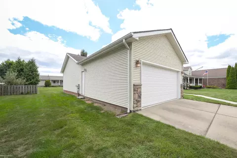 21700 Brookside N #33, Macomb, MI 48044 photo 36