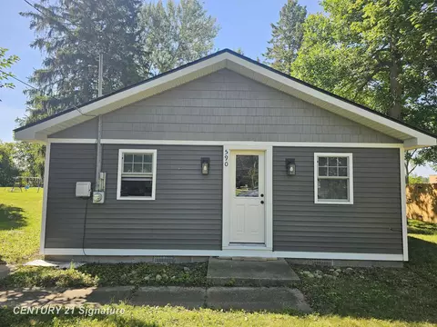 590 Church, Freeland, MI 48623