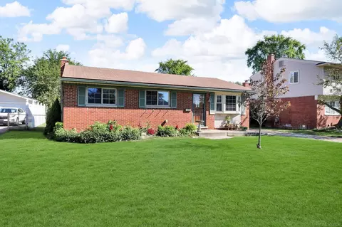 13019 Whitfield, Sterling Heights, MI 48312