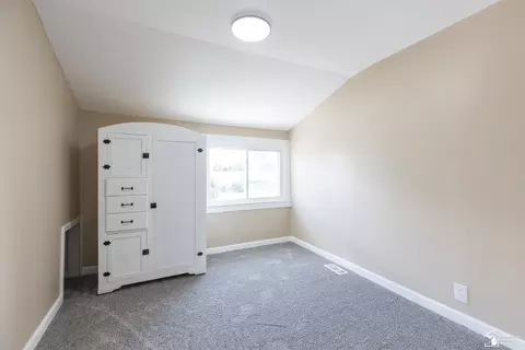 Bedroom - 17048 Quarry, Riverview, MI 48193 photo 3 of 3