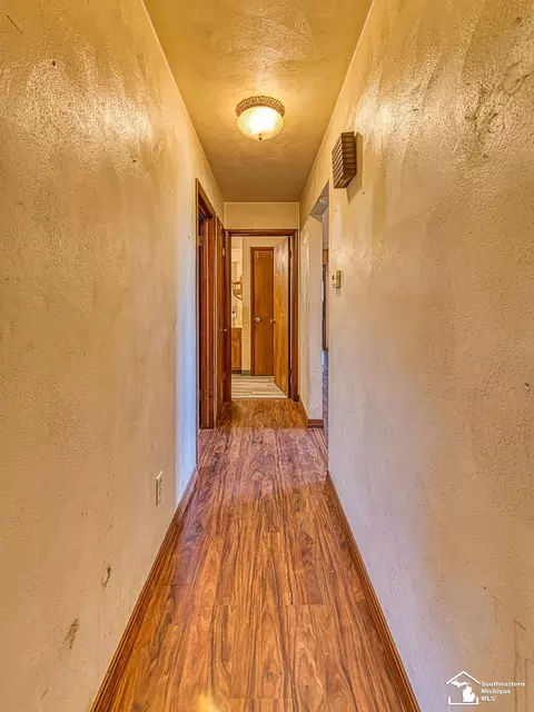 Entry Way - 3615 Martell, Monroe, MI 48161 photo 1 of 1