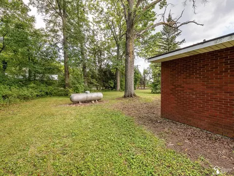 Exterior - 3615 Martell, Monroe, MI 48161 photo 4 of 9