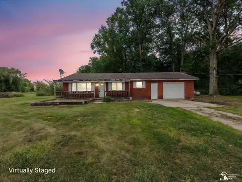 Exterior - 3615 Martell, Monroe, MI 48161 photo 2 of 9
