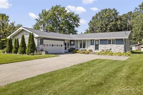 1114 Eddie, Auburn, MI 48611