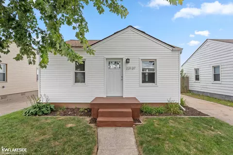 23137 Doremus, Saint Clair Shores, MI 48080