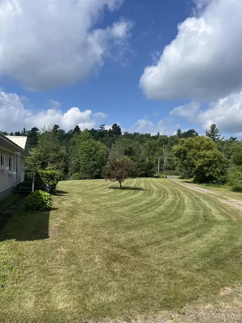 2354 Deer Lk, Ishpeming, MI 49849