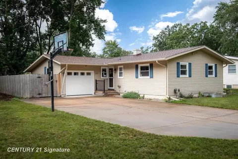 2707 Valorie, Midland, MI 48640