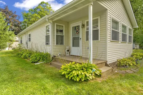 7335 Laurel, Lexington, MI 48450