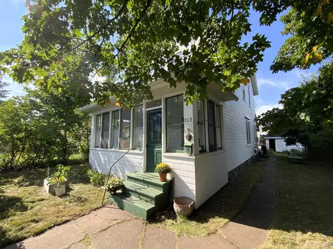 213 E Peck, Negaunee, MI 49866