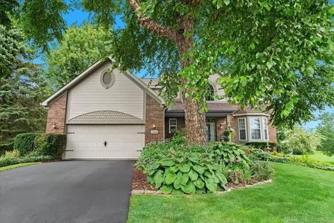 744 Hummerside, Commerce Twp, MI 48382