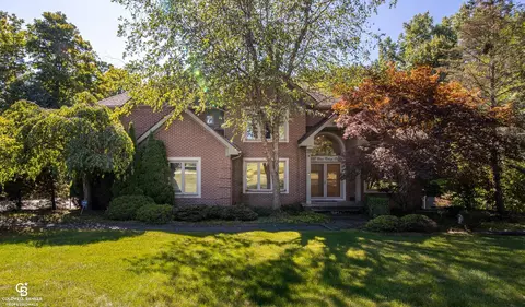 1057 Blue Rdg, Clarkston, MI 48348