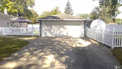 Exterior - 414 Theodore, Monroe, MI 48162 photo 3 of 6