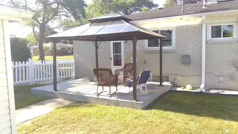 Exterior - 414 Theodore, Monroe, MI 48162 photo 4 of 6