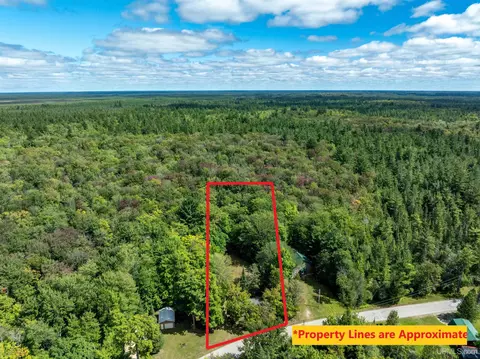 9962 N Graves, Manistique, MI 49854