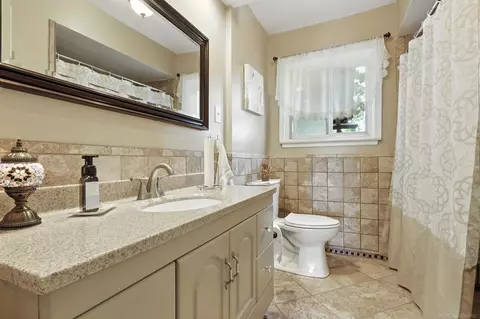 2403 Walter, Warren, MI 48092 photo 12