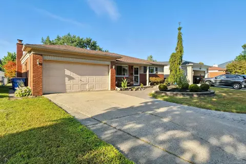 2403 Walter, Warren, MI 48092 photo 3
