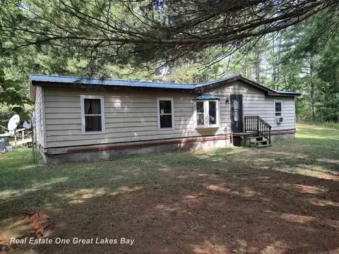 1720 Washington, Omer, MI 48749
