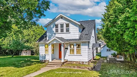 616 Crest, Kingsford, MI 49802