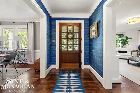 Entry Way - 870 Washington, Grosse Pointe, MI 48230 photo 1 of 5