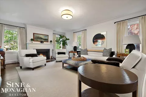 Living - 870 Washington, Grosse Pointe, MI 48230 photo 1 of 4