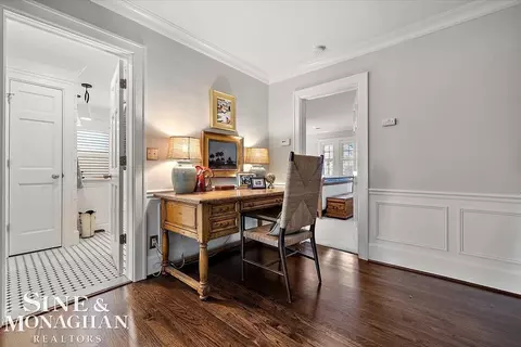Entry Way - 870 Washington, Grosse Pointe, MI 48230 photo 5 of 5