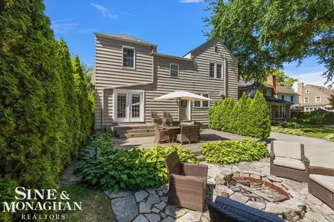 Exterior - 870 Washington, Grosse Pointe, MI 48230 photo 3 of 7