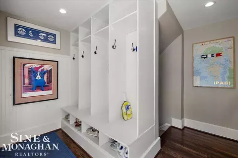 Entry Way - 870 Washington, Grosse Pointe, MI 48230 photo 3 of 5